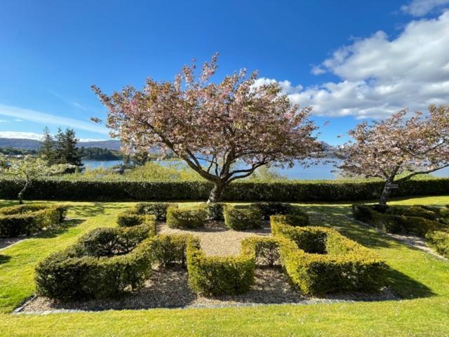 Duncraig Castle Bed And Breakfast พล็อคตัน ภายนอก รูปภาพ